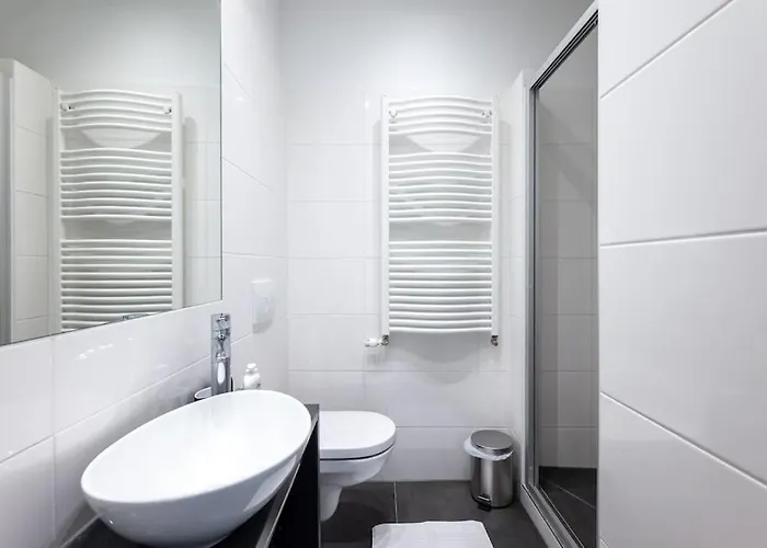 Spacious 2br Near Attractions By Hm Apartmán