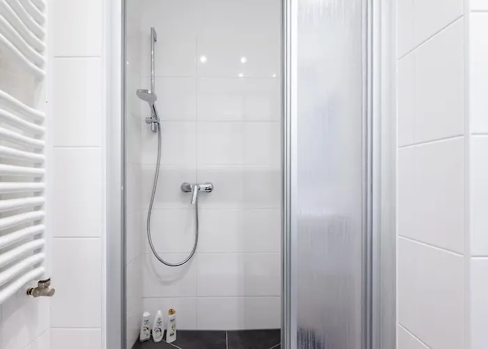 Spacious 2br Near Attractions By Hm Apartmán